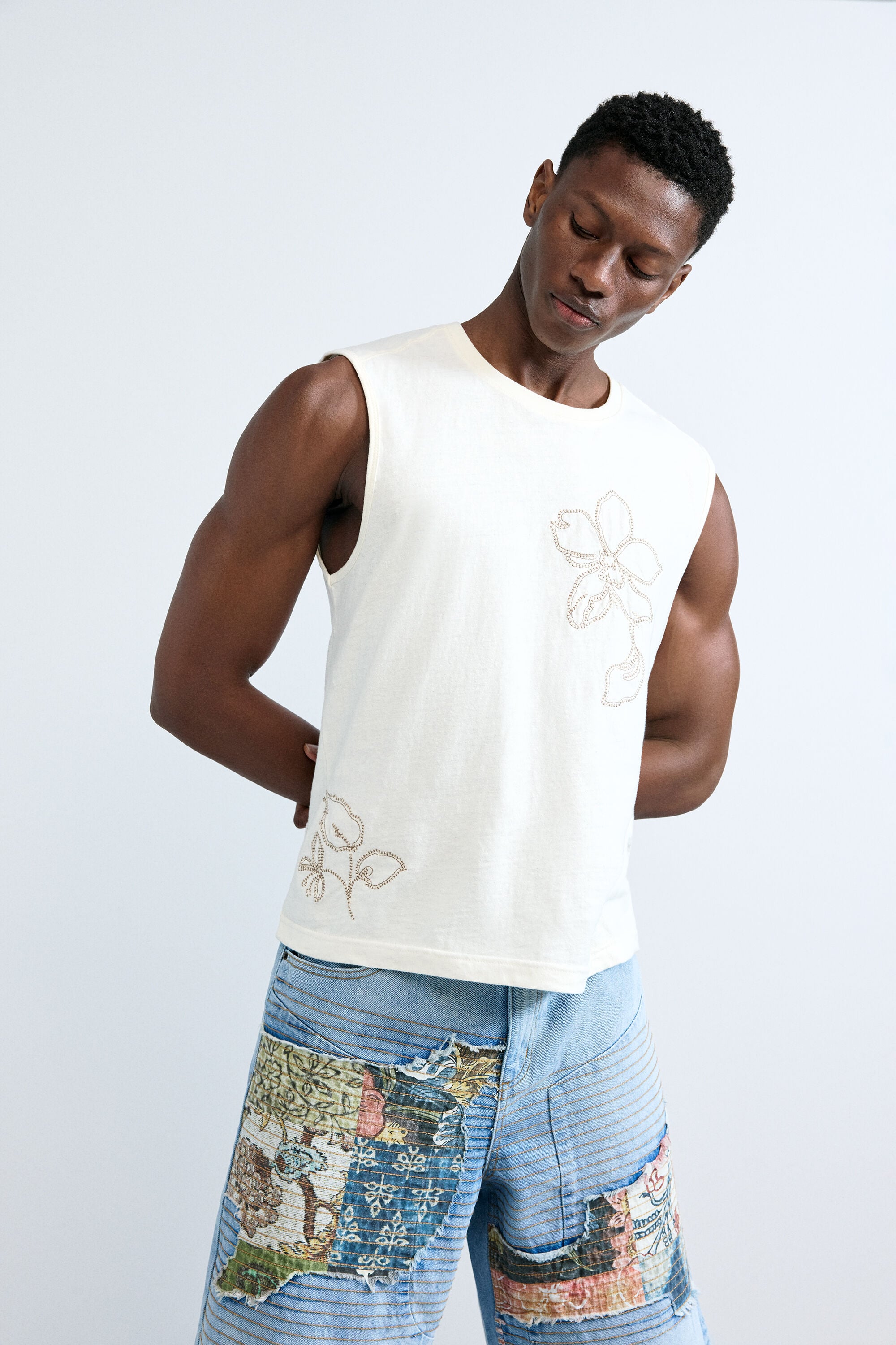 /desigual-camiseta-tirantes-bordada-hombre-algodon-blanco-s